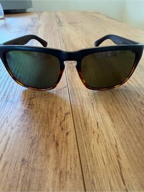 SMITH Men's Tortoise Frame Sunglasses with Green Lenses